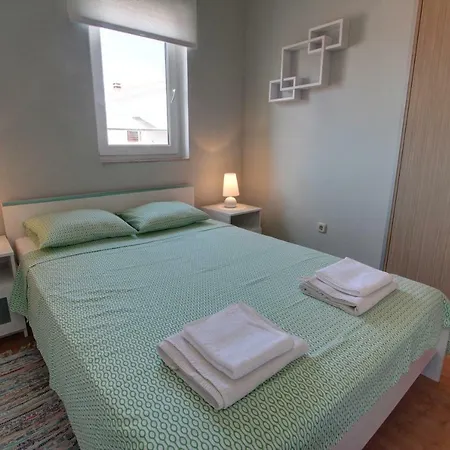 Appartement Stinjan *